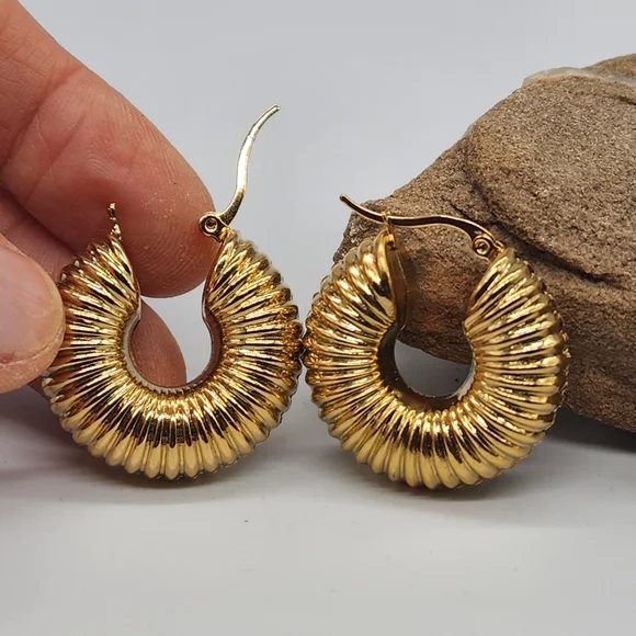 cult gaia 18K Gold plated Lightweight Earrings Chunky Textured Unique Hoop